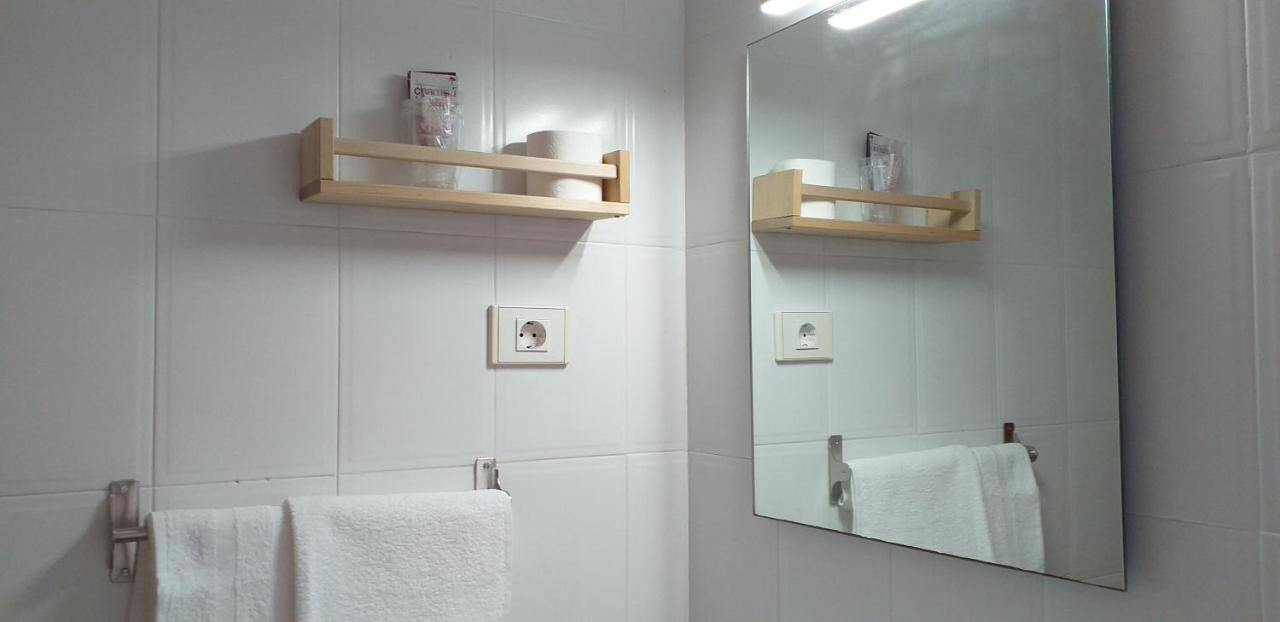Cariñena Hostal Meson De Paco מראה חיצוני תמונה