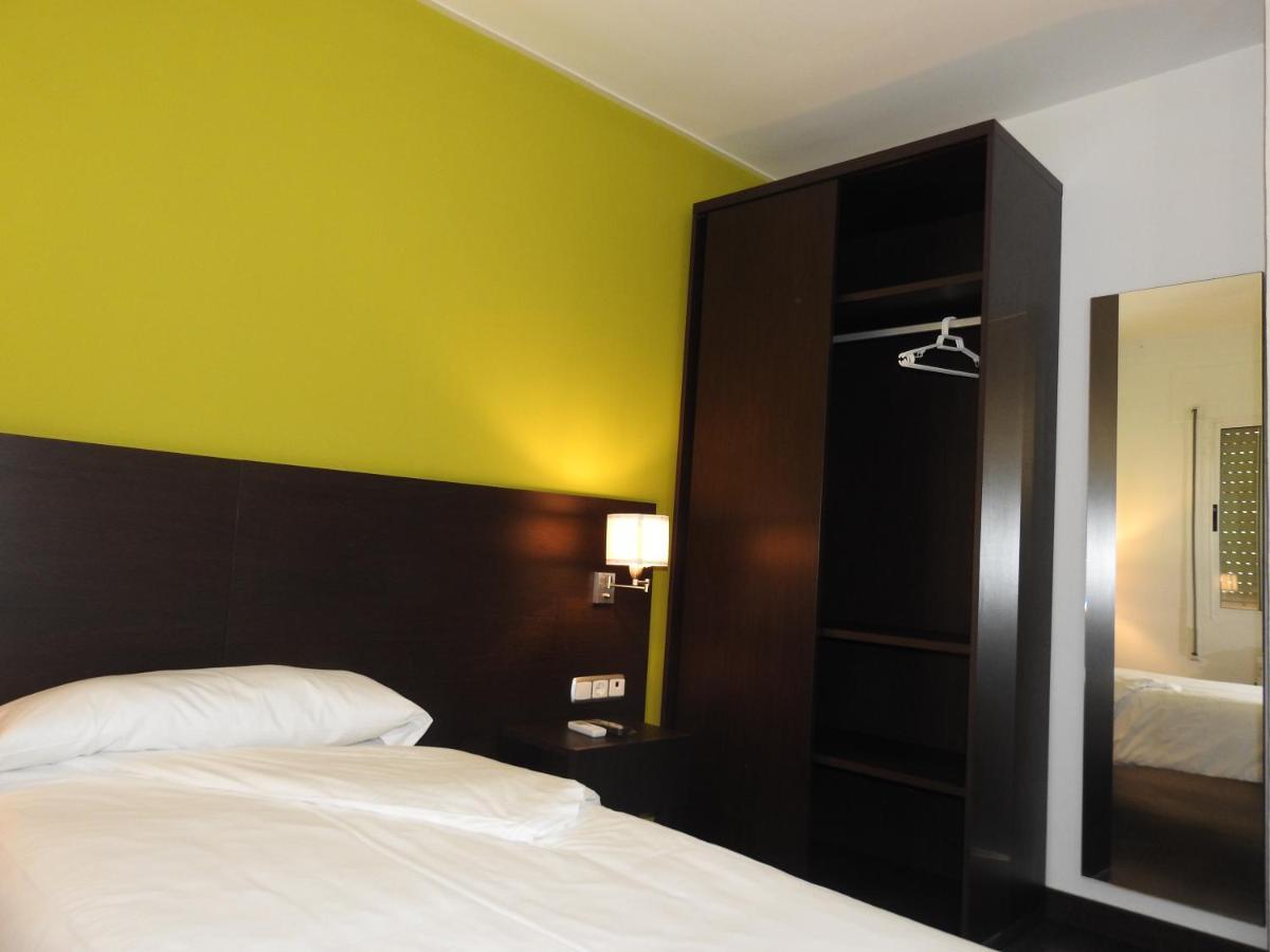 Cariñena Hostal Meson De Paco מראה חיצוני תמונה