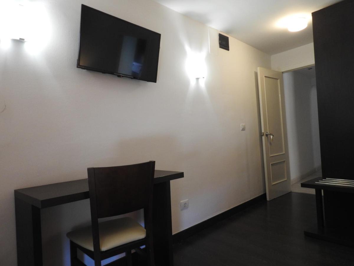 Cariñena Hostal Meson De Paco מראה חיצוני תמונה
