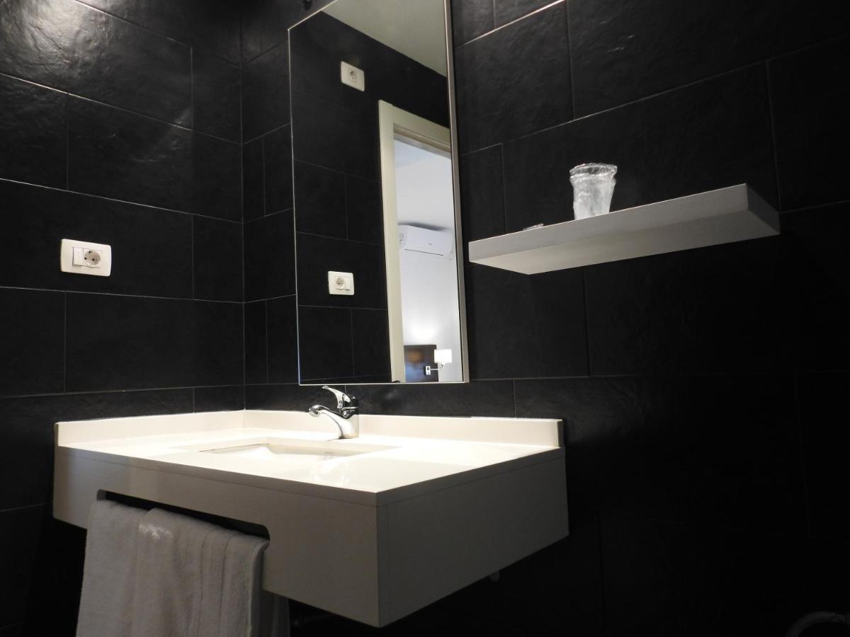 Cariñena Hostal Meson De Paco מראה חיצוני תמונה